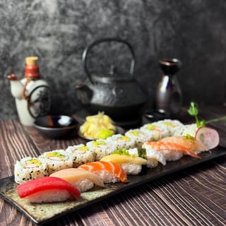 Sushi & Roll Combo
