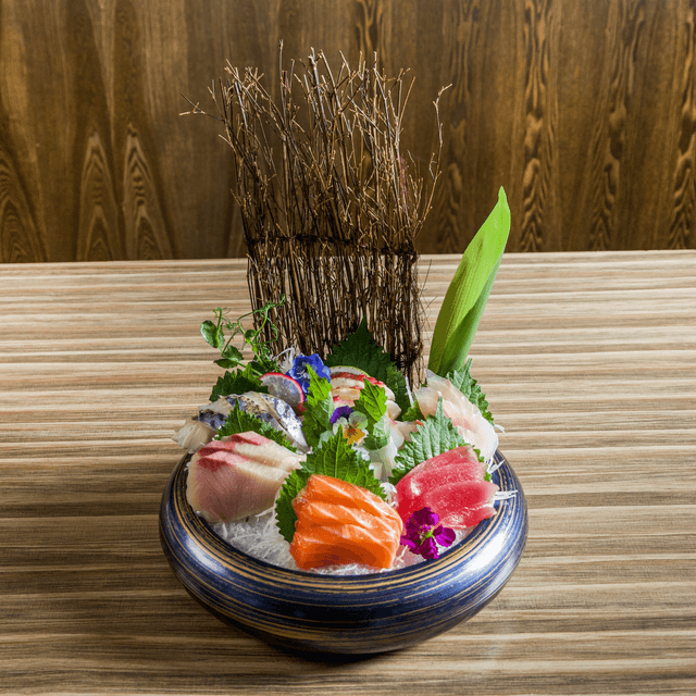 Combo Nigiri Platter.