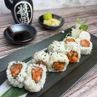 Spicy Salmon Roll